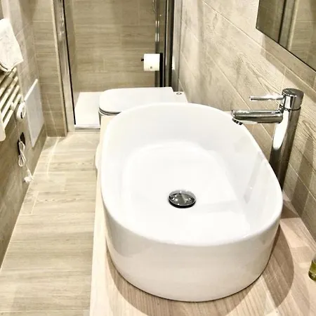 住宿加早餐酒店 Miro 4*