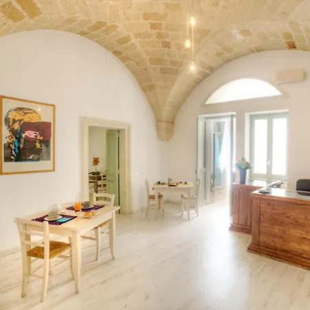 Miro Lecce
