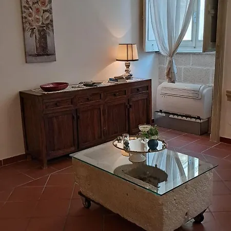 Miro Lecce