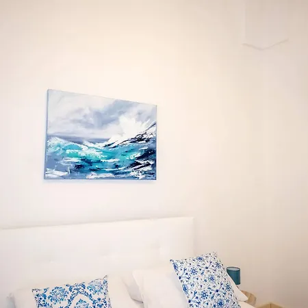 Couette-café Miro 4*