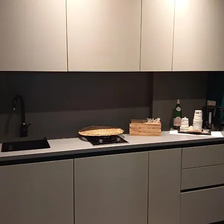 Couette-café Miro 4*