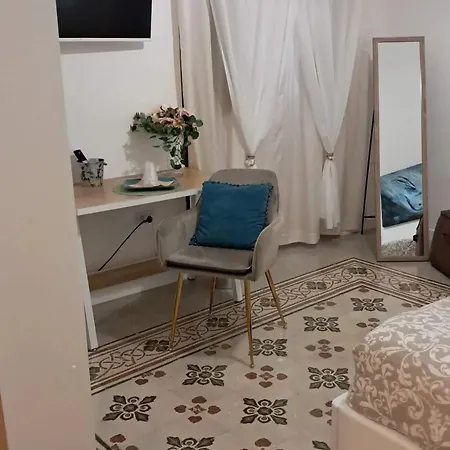 Couette-café Miro 4*