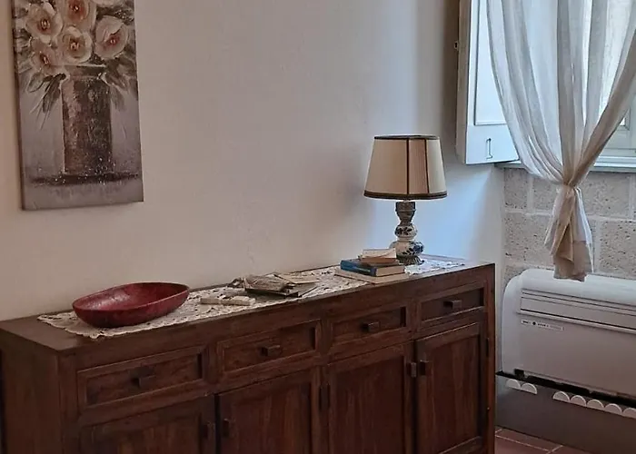 Miro לינה וארוחת בוקר